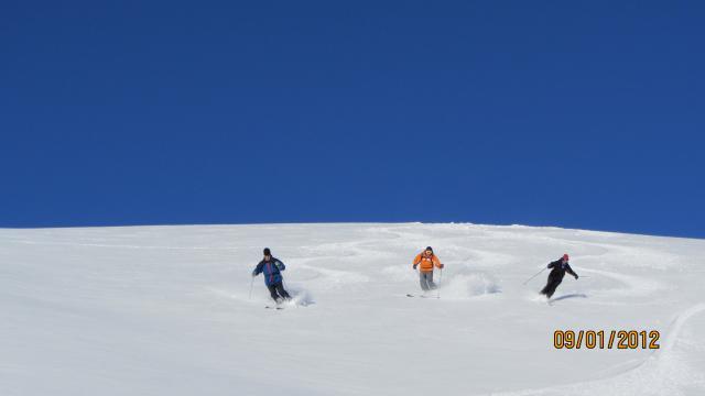 Belle neige poudreuse au départ du col de la Chal à Arc 2000