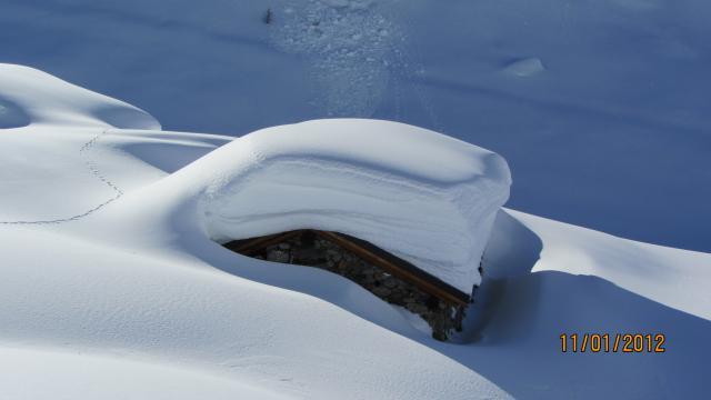 chalets sous la neige 
