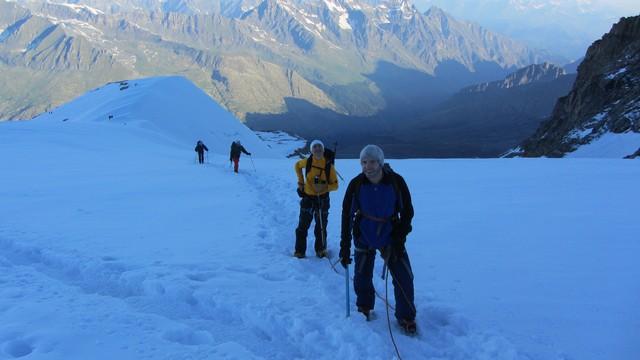 Grand Paradis montée par le glacier Lavaciau - guides des Arcs