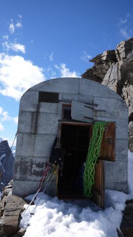 le super bivouac merci aux voisins italien