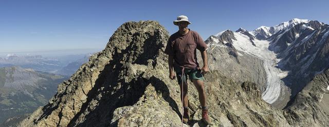 sur l'arête est