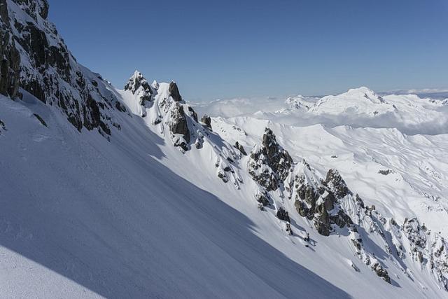 Les clochetons de l'arête ouest de l'aiguille de Presset