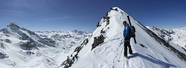 Sur l'arête de la traversière