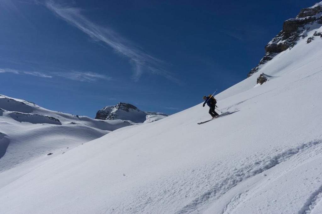 Descente sur Tälliseeli