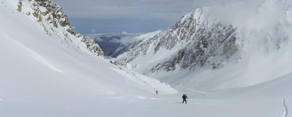 La très longue et très belle montée au bivouac Sarshal (3750m)