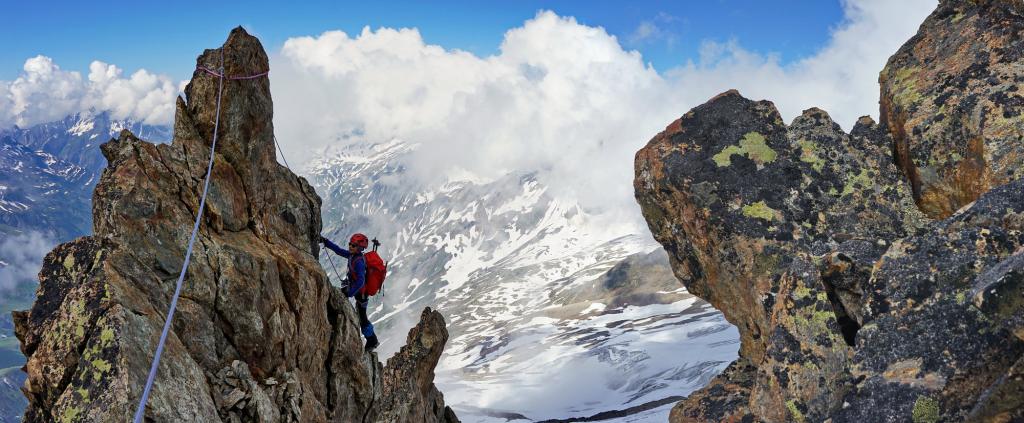 Premier pas d'escalade non obligatoire.