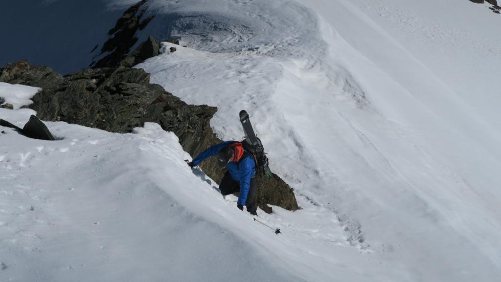 Sur la crête sommitale