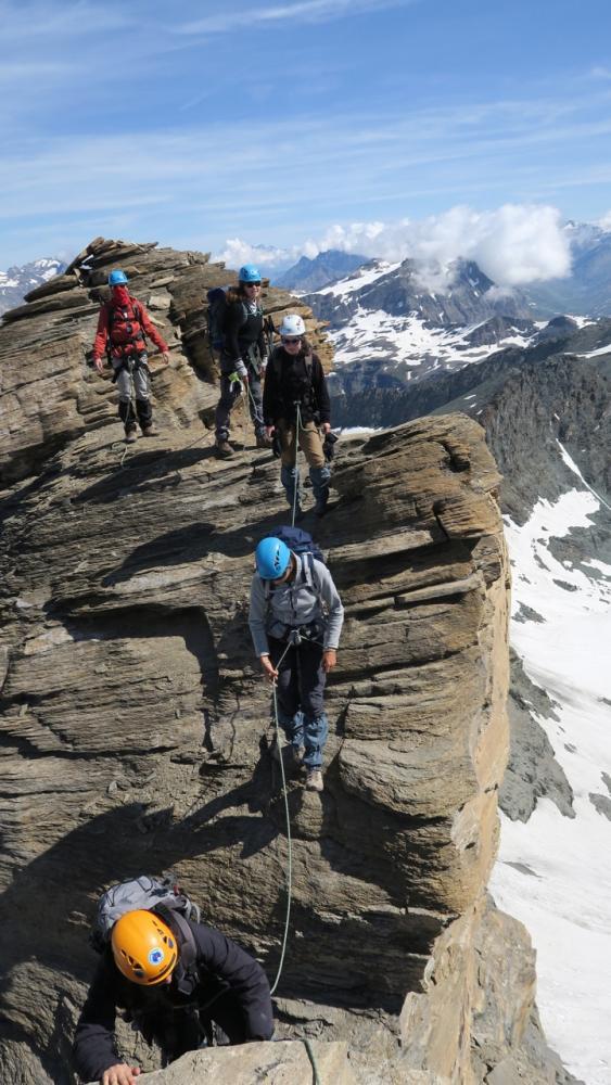 Sur l'arête