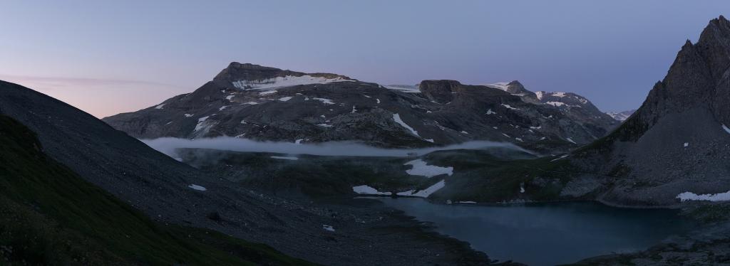 petit jour sur le col de la Vanoise
