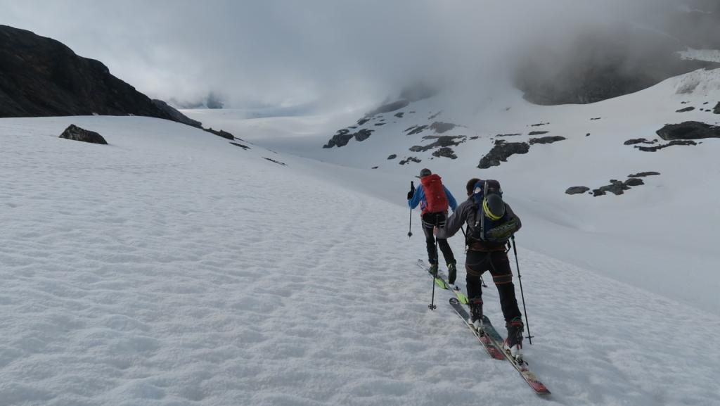 En montant vers le glacier