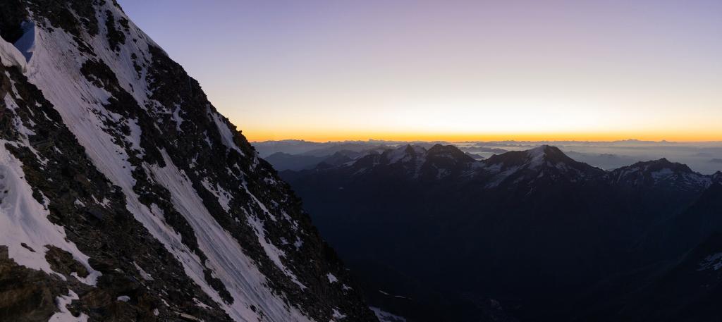 Lever du jour sur l'arête du Täschorn