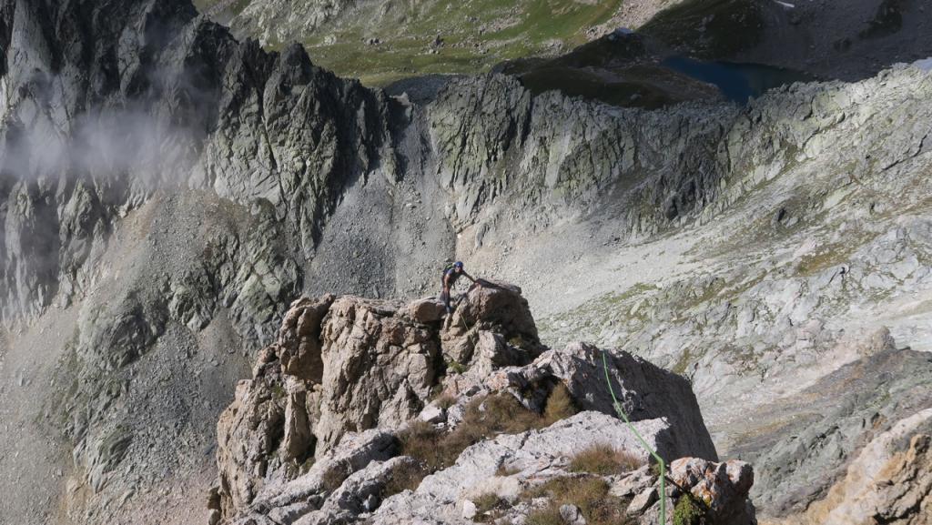 Sur le pilier