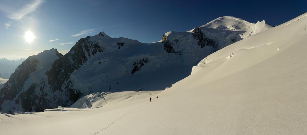 Derrière nous les trois Monts Blancs