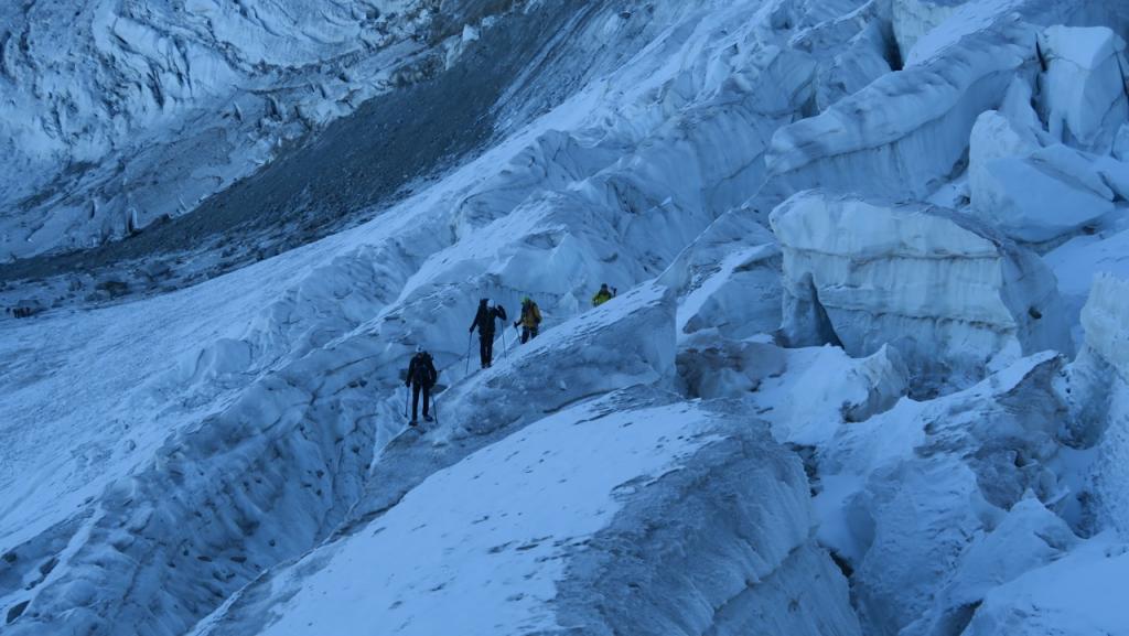 dans les crevasses