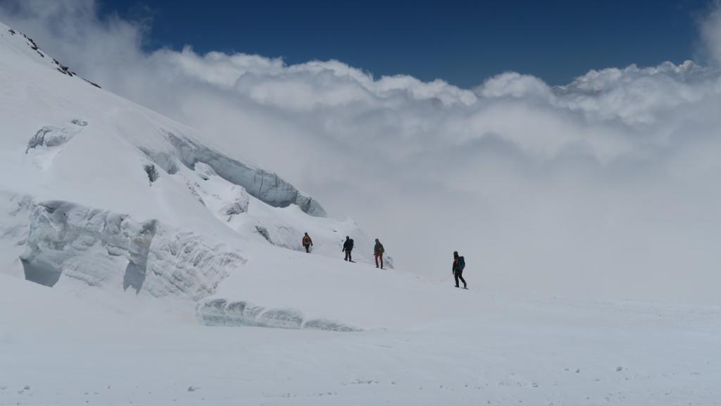 Sur les immenses glaciers