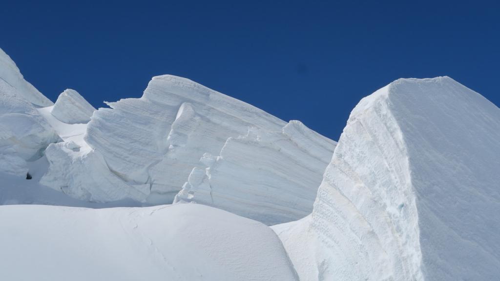 Sur les immenses glaciers